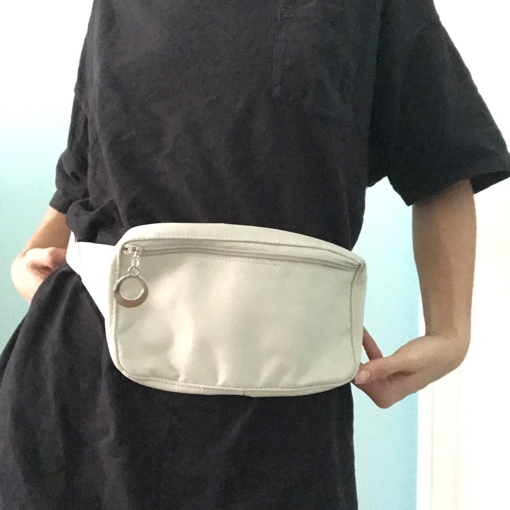 Fanny Pack - Picture 3 of 8
